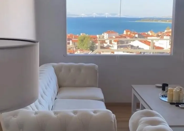 360ᵒ Lepanto Apartment